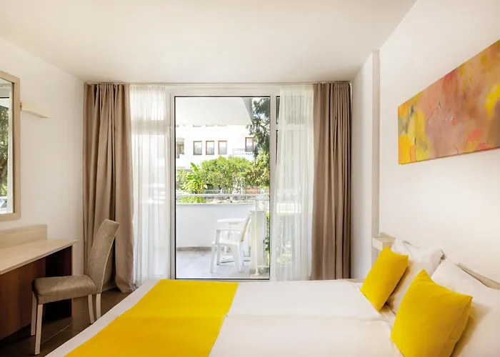 Aluasun Helios Hotel 3*