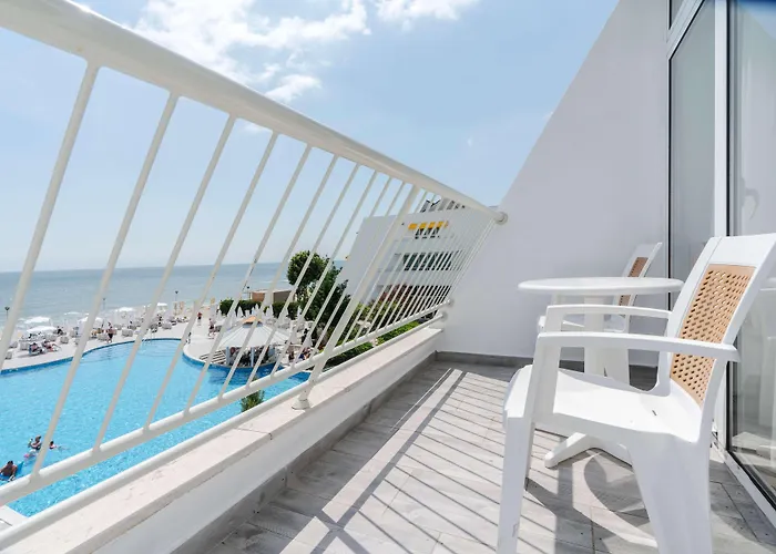 Aluasun Helios 3* Obzor